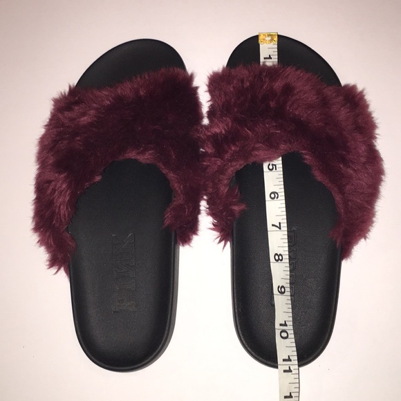 PINK Victoria’s Secret burgundy fuzzy slides - Picture 8 of 8